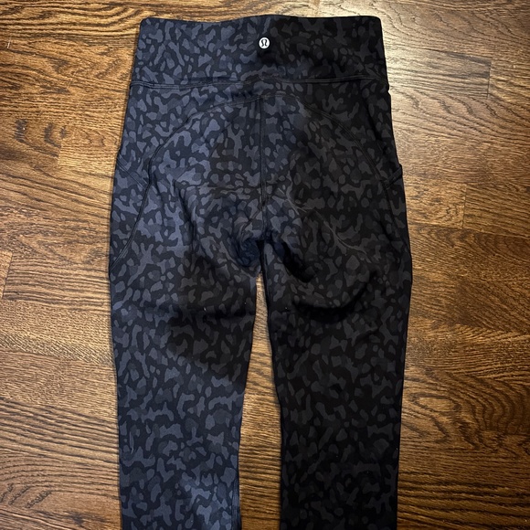 Lululemon leggings (Black/Grey Camo) - Picture 4 of 5